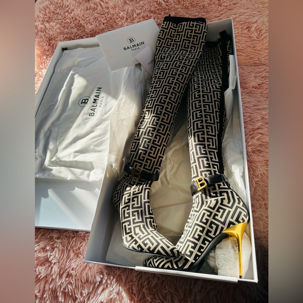 Balmain | Shoes | Balmain
Monogrammed Sock Boots